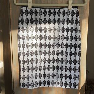 Black and white pencil skirt